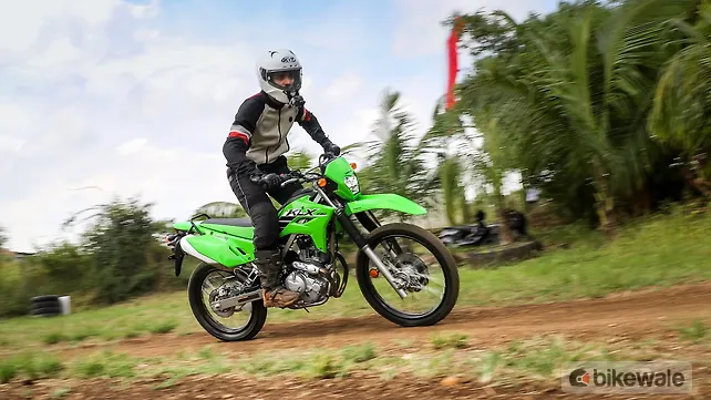 Kawasaki KLX 230 Right Side View