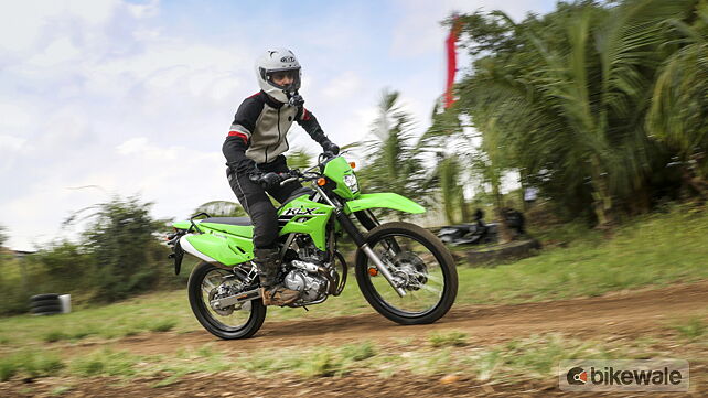 Kawasaki KLX 230 Right Side View