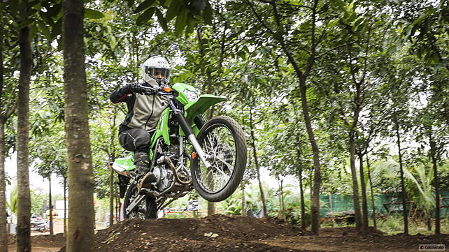 Kawasaki KLX 230 Right Side View