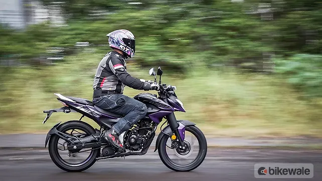 Bajaj Pulsar N125 Right Side View