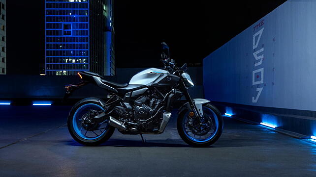 Yamaha MT-07 Right Side View