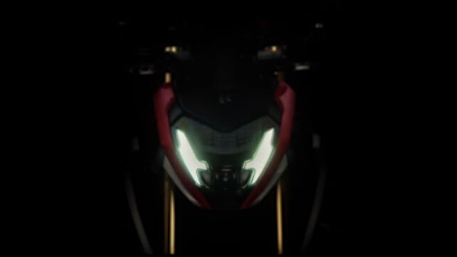 Hero 2.5R Xtunt-based bike teased before official EICMA launch 