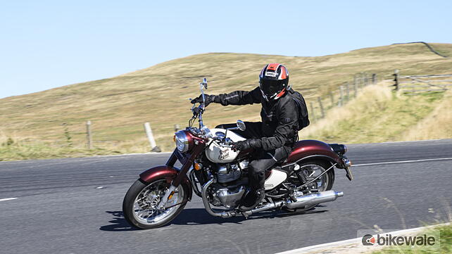 Royal Enfield Classic 650 Right Side View