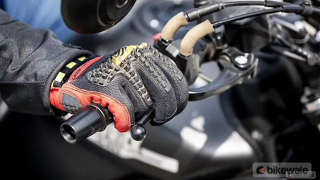 Hero Mavrick 440 Right Side View