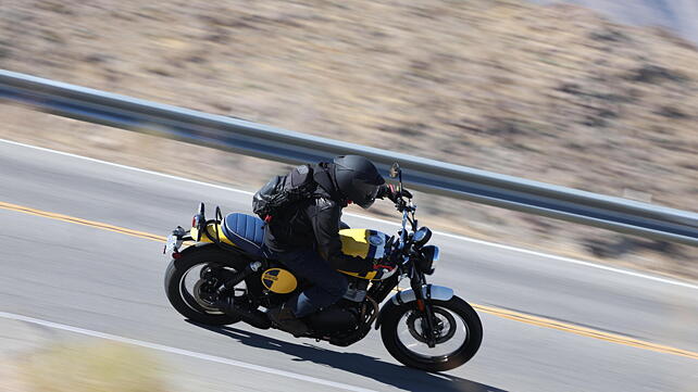 Royal Enfield Bear 650 Right Side View