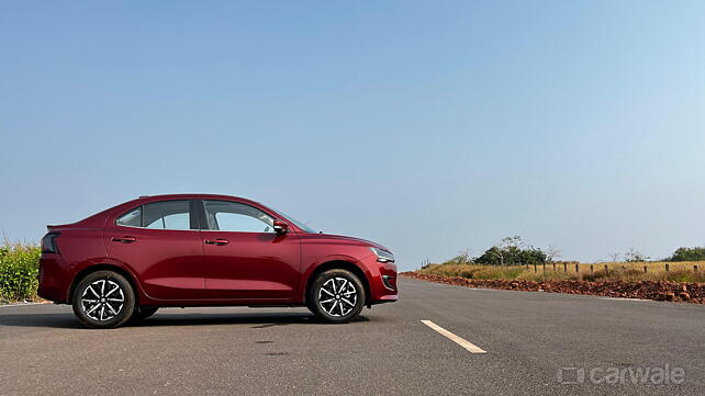 maruti-suzuki-dzire-2024-right-side-view