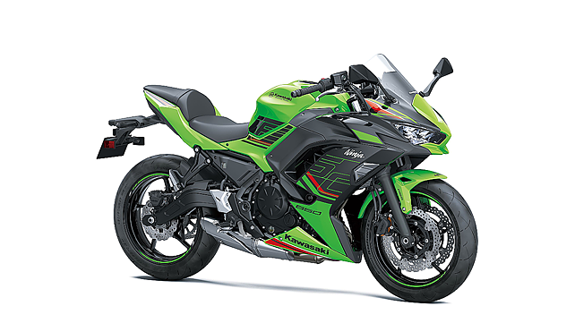 Kawasaki Ninja 650 is available with Rs 35,000 discount!