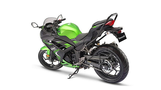 Kawasaki Ninja 300 Left Rear Three Quarter