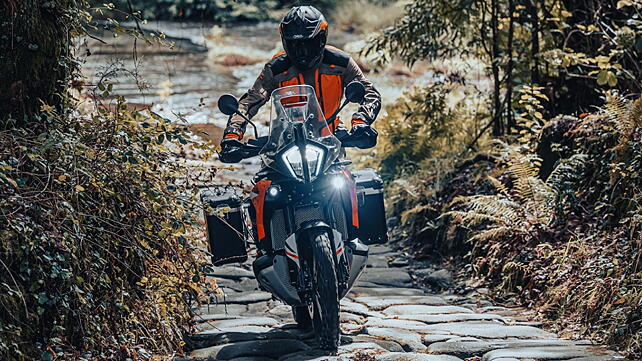 KTM 890 Adventure R Front View