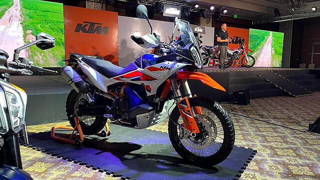 KTM 890 Adventure R Right Side View