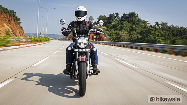 Royal Enfield Classic 350 Right Side View