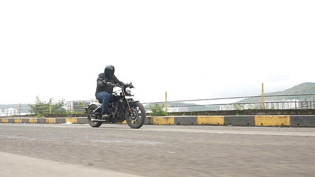 Jawa 42 Bobber Right Side View