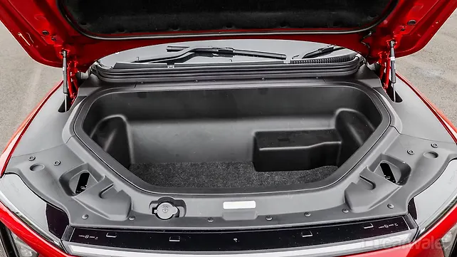 Mahindra XEV 9e Engine Shot