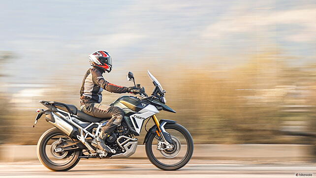 Triumph Tiger 900 Right Side View