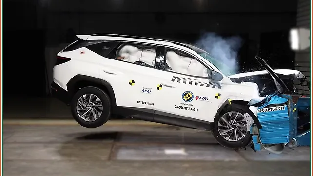 Hyundai Tucson Right Side View