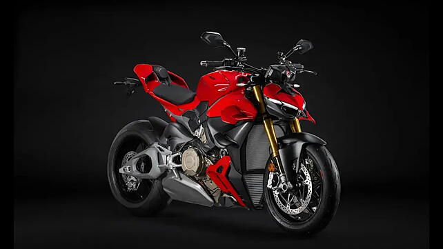 Ducati Panigale V4 Right Front Three Quarter