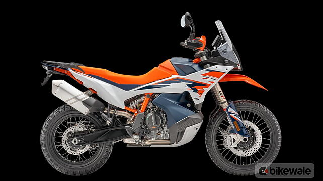 KTM 890 Adventure R Right Front Three Quarter