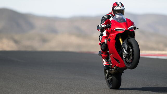 Ducati Panigale V2 Front View