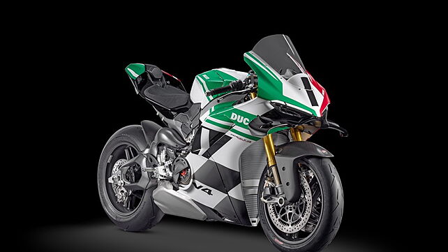 Ducati Panigale V4 Tricolore: Image Gallery