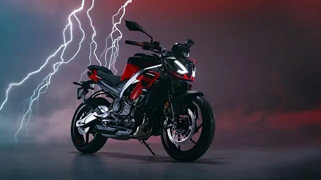 Aprilia Tuono 457 Right Front Three Quarter Aprilia Tuono 457 Right Front Three Quarter