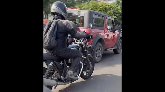 Royal Enfield Interceptor 650 Left Rear Three Quarter