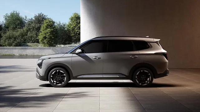 Kia Carens Clavis Unveiled: Now in Pictures - CarWale