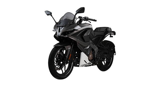 Bajaj Pulsar RS 200 Left Front Three Quarter