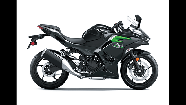 Kawasaki Ninja 500 Right Side View