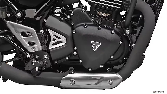 ट्रायम्फ स्पीड टी4 इंजन दाईं ओर से Triumph Speed T4 Engine From Right