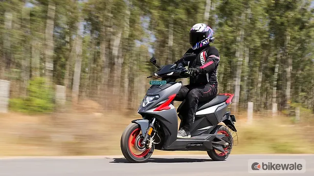 2025 Simple One electric scooter: First Ride Review - BikeWale