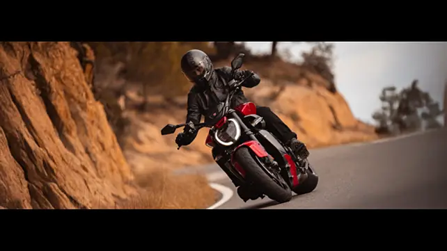 Ducati Diavel V4 Left Front Three Quarter Ducati Diavel V4 Left Front Three Quarter