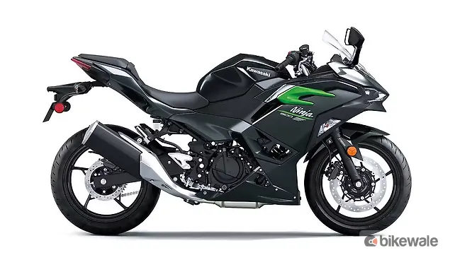 Kawasaki  Right Side View