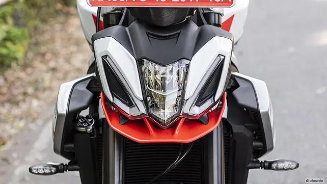 Aprilia Tuono 457 Front View Aprilia Tuono 457 Front View