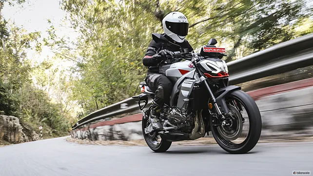 Aprilia Tuono 457 Review - Image Gallery Aprilia Tuono 457 Review - Image Gallery