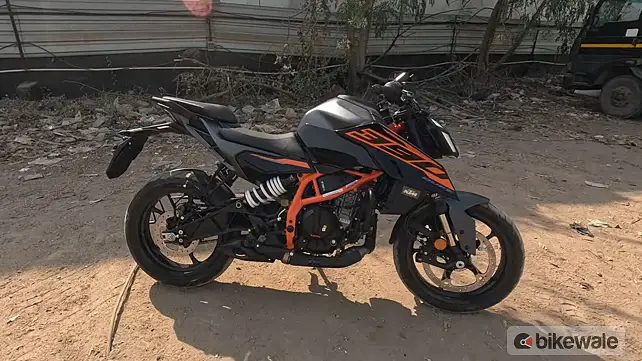 KTM 390 Duke Right Side View KTM 390 Duke Right Side View