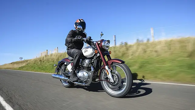 Royal Enfield Classic 650 Right Front Three Quarter Royal Enfield Classic 650 Right Front Three Quarter