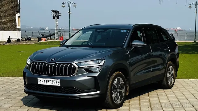 2025 Skoda Kodiaq भारत में हुई लॉन्च; क़ीमत 46.89 लाख रुपए से शुरू 2025 Skoda Kodiaq भारत में हुई लॉन्च; क़ीमत 46.89 लाख रुपए से शुरू