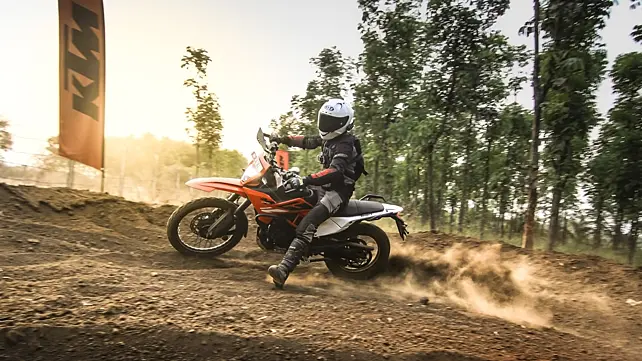 KTM 390 Enduro R Right Side View KTM 390 Enduro R Right Side View