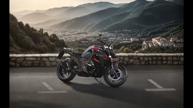 BMW R 1300 GS Right Front Three Quarter