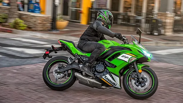 2025 Kawasaki Ninja 650 Launched in India - BikeWale