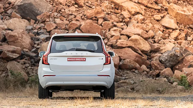 Volvo XC90 Rear View Volvo XC90 Rear View