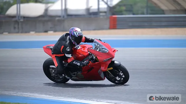 Ducati Panigale V4 Right Front Three Quarter