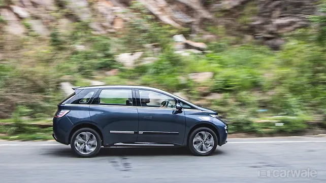 MG Windsor EV Right Side View MG Windsor EV Right Side View