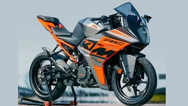 KTM RC 200 Metallic Grey