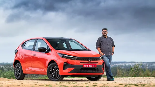 Tata Altroz Right Front Three Quarter