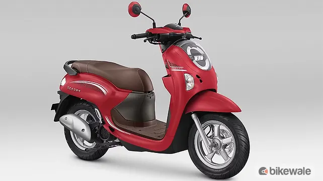 Honda Right Front Three Quarter Honda Right Front Three Quarter