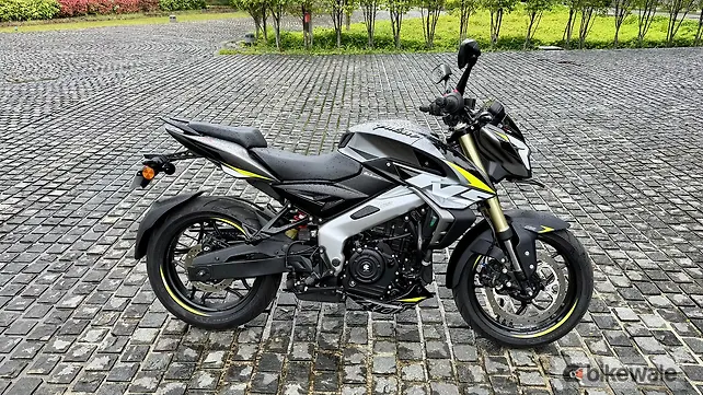 Bajaj Pulsar NS400Z Right Side View Bajaj Pulsar NS400Z Right Side View