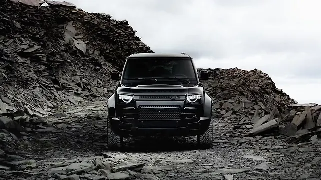 Land Rover Defender Octa Black: Now in Pictures Land Rover Defender Octa Black: Now in Pictures