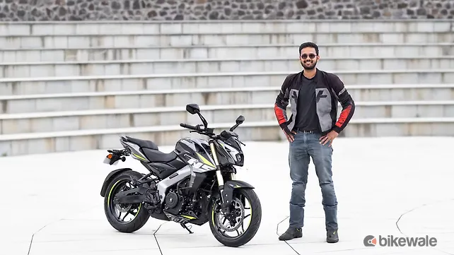 Bajaj Pulsar NS400Z Right Front Three Quarter Bajaj Pulsar NS400Z Right Front Three Quarter