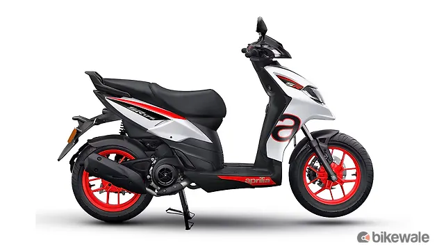 Aprilia SR 175 Right Side View